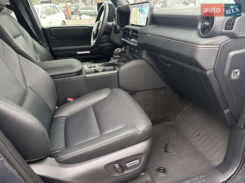 Позашляховик / Кросовер Toyota Land Cruiser Prado 2024 в Києві