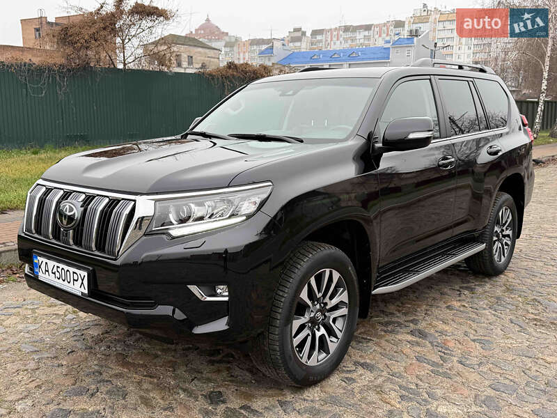 Toyota Land Cruiser Prado 2023
