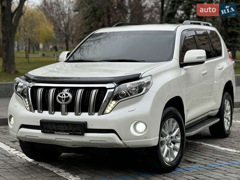 Позашляховик / Кросовер Toyota Land Cruiser Prado 2016 в Харкові