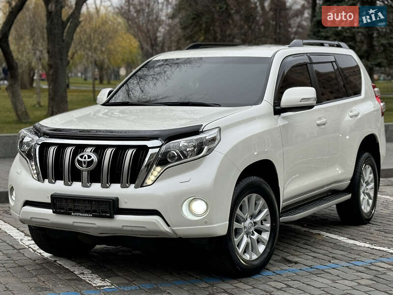 Toyota Land Cruiser Prado 2016