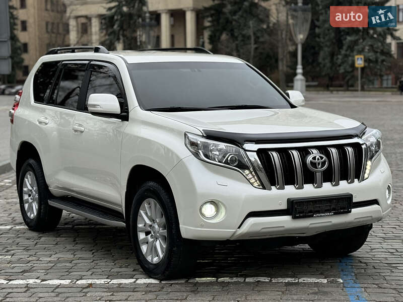 Позашляховик / Кросовер Toyota Land Cruiser Prado 2016 в Харкові