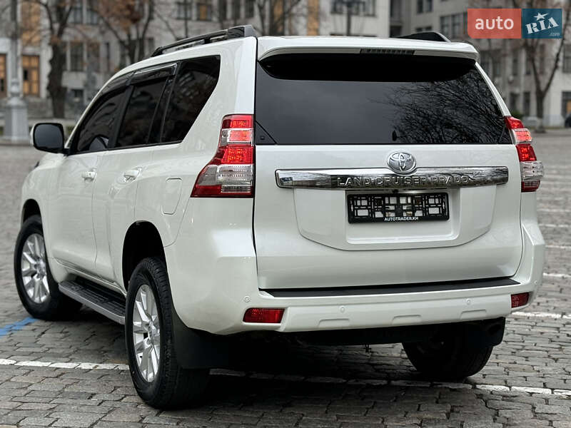 Позашляховик / Кросовер Toyota Land Cruiser Prado 2016 в Харкові