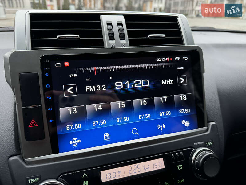 Позашляховик / Кросовер Toyota Land Cruiser Prado 2016 в Харкові