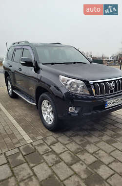 Внедорожник / Кроссовер Toyota Land Cruiser Prado 2011 в Ровно