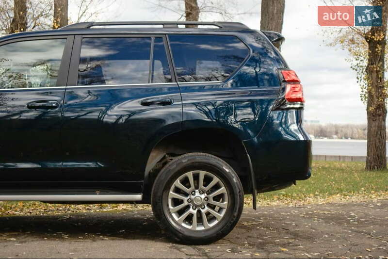 Внедорожник / Кроссовер Toyota Land Cruiser Prado 2017 в Киеве