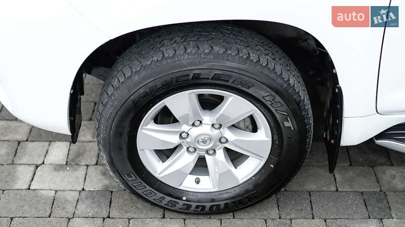 Внедорожник / Кроссовер Toyota Land Cruiser Prado 2020 в Львове