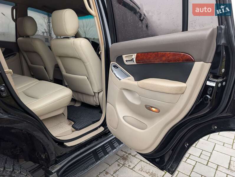 Внедорожник / Кроссовер Toyota Land Cruiser Prado 2005 в Здолбунове