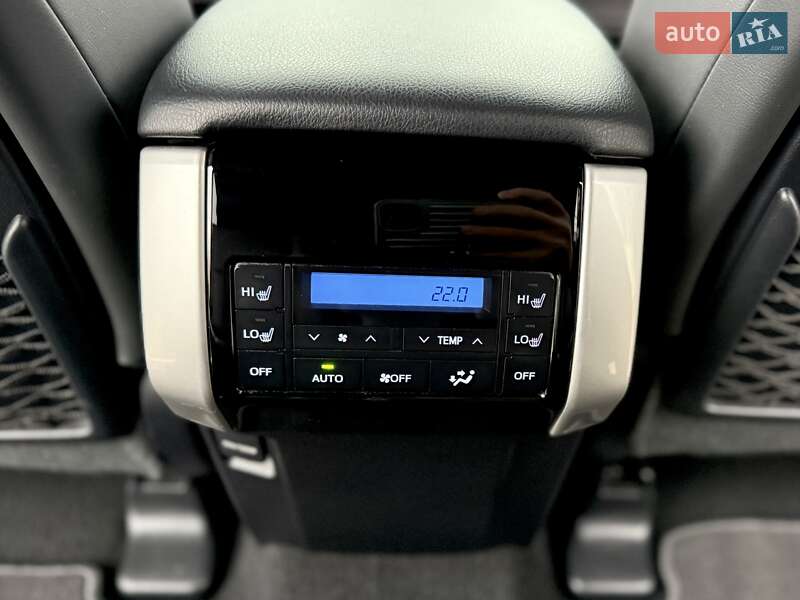 Внедорожник / Кроссовер Toyota Land Cruiser Prado 2020 в Киеве фото 50 Внедорожник / Кроссовер Toyota Land Cruiser Prado 2020 в Киеве