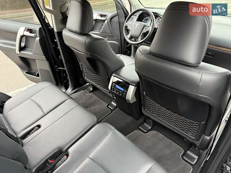 Внедорожник / Кроссовер Toyota Land Cruiser Prado 2020 в Киеве фото 52 Внедорожник / Кроссовер Toyota Land Cruiser Prado 2020 в Киеве