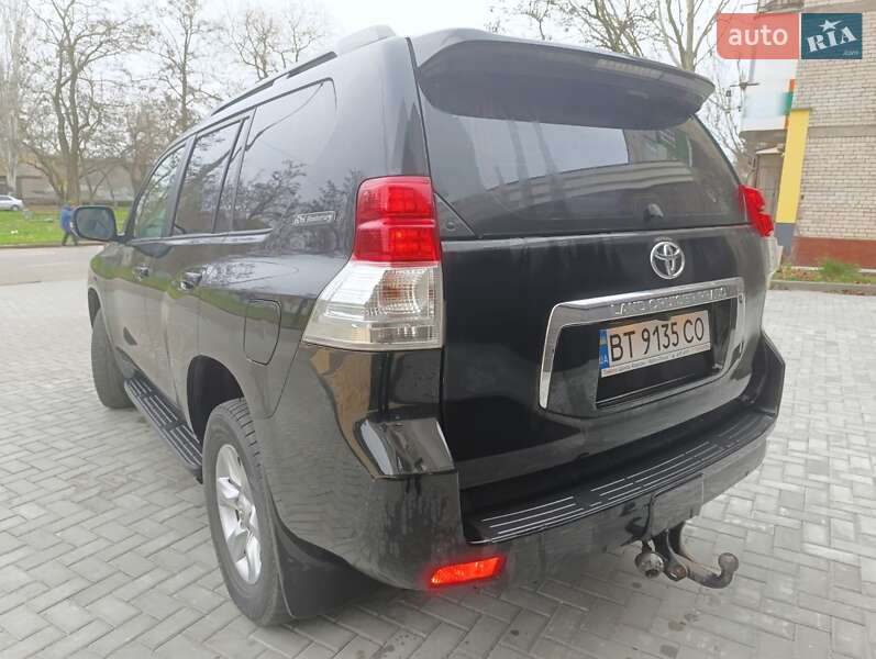 Внедорожник / Кроссовер Toyota Land Cruiser Prado 2012 в Николаеве
