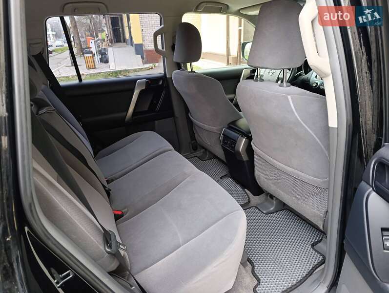 Внедорожник / Кроссовер Toyota Land Cruiser Prado 2012 в Николаеве