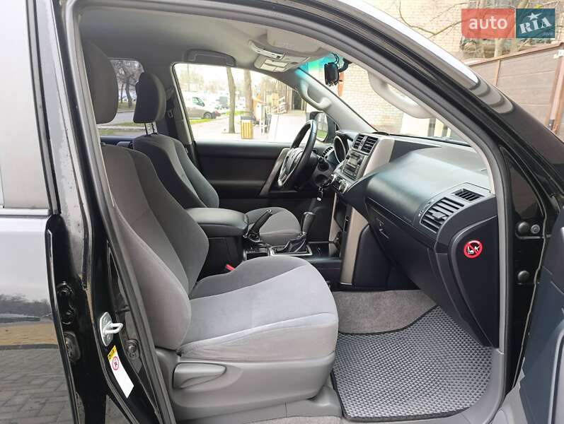 Внедорожник / Кроссовер Toyota Land Cruiser Prado 2012 в Николаеве