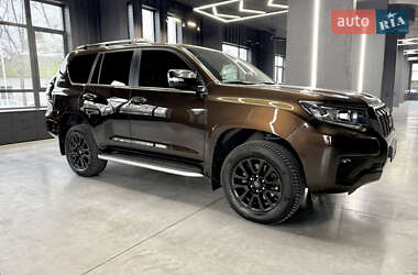 Внедорожник / Кроссовер Toyota Land Cruiser Prado 2021 в Киеве