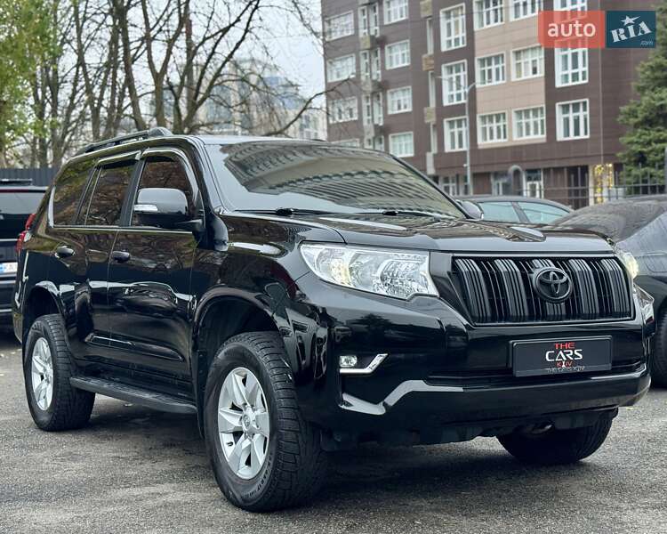 Внедорожник / Кроссовер Toyota Land Cruiser Prado 2019 в Киеве