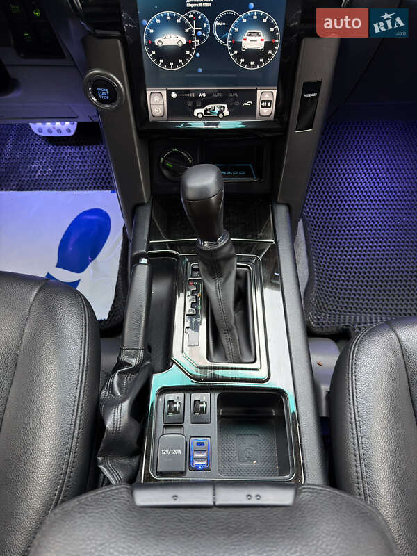 Внедорожник / Кроссовер Toyota Land Cruiser Prado 2011 в Ивано-Франковске