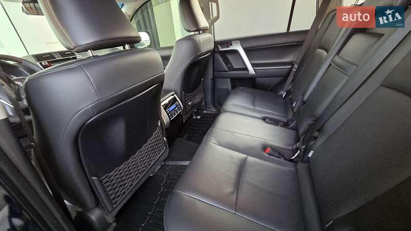 Внедорожник / Кроссовер Toyota Land Cruiser Prado 2020 в Виноградове