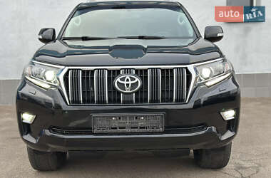 Позашляховик / Кросовер Toyota Land Cruiser Prado 2019 в Києві
