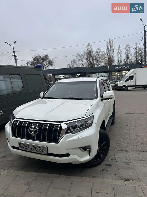 Toyota Land Cruiser Prado 2018