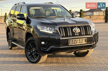 Позашляховик / Кросовер Toyota Land Cruiser Prado 2022 в Рівному