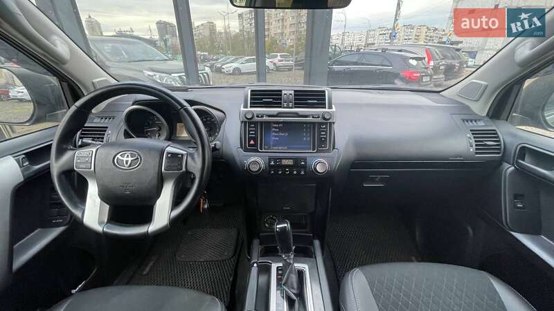 Внедорожник / Кроссовер Toyota Land Cruiser Prado 2015 в Киеве
