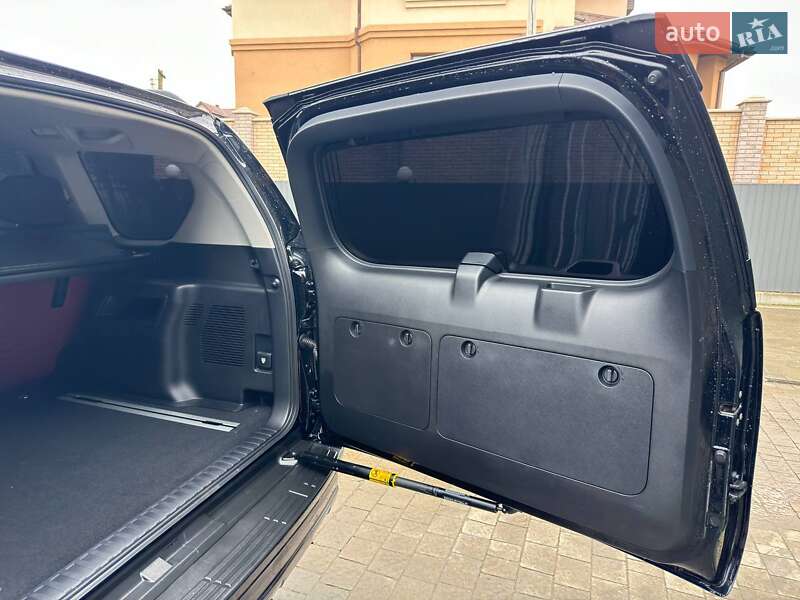 Внедорожник / Кроссовер Toyota Land Cruiser Prado 2019 в Ивано-Франковске фото 12 Внедорожник / Кроссовер Toyota Land Cruiser Prado 2019 в Ивано-Франковске