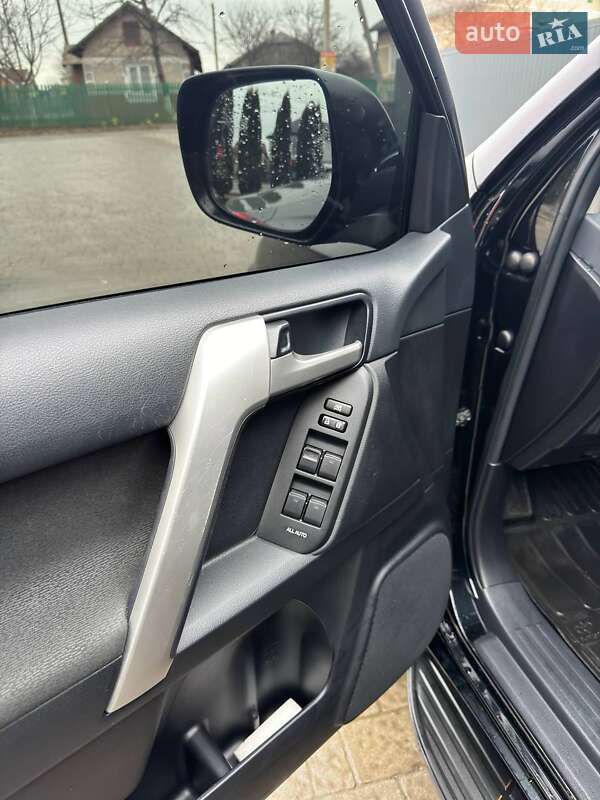 Внедорожник / Кроссовер Toyota Land Cruiser Prado 2019 в Ивано-Франковске фото 15 Внедорожник / Кроссовер Toyota Land Cruiser Prado 2019 в Ивано-Франковске