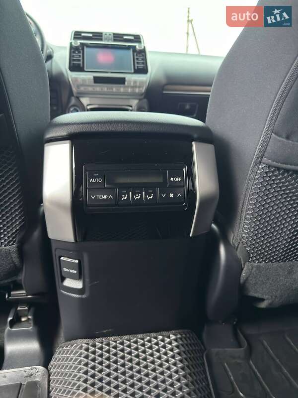 Внедорожник / Кроссовер Toyota Land Cruiser Prado 2019 в Ивано-Франковске фото 17 Внедорожник / Кроссовер Toyota Land Cruiser Prado 2019 в Ивано-Франковске