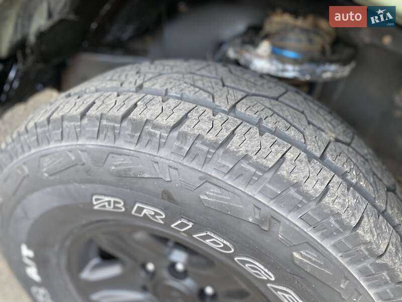 Внедорожник / Кроссовер Toyota Land Cruiser Prado 1998 в Киеве