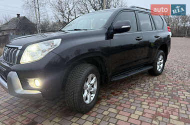 Внедорожник / Кроссовер Toyota Land Cruiser Prado 2011 в Харькове