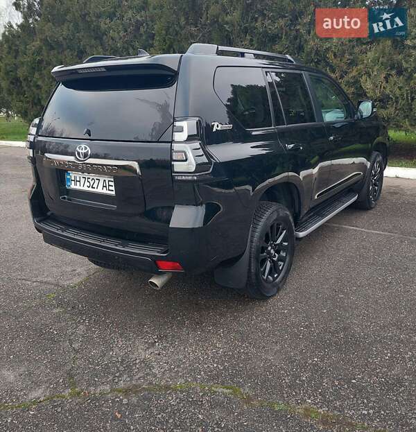 Внедорожник / Кроссовер Toyota Land Cruiser Prado 2021 в Одессе