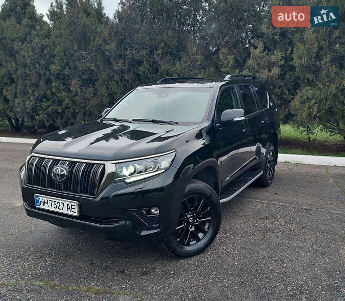 Toyota Land Cruiser Prado 2021