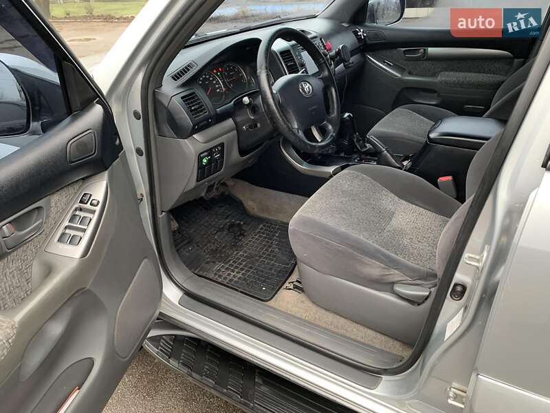 Внедорожник / Кроссовер Toyota Land Cruiser Prado 2007 в Кривом Роге фото 16 Внедорожник / Кроссовер Toyota Land Cruiser Prado 2007 в Кривом Роге