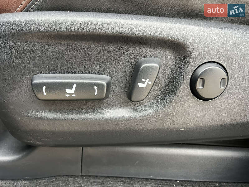 Внедорожник / Кроссовер Toyota Land Cruiser Prado 2020 в Днепре