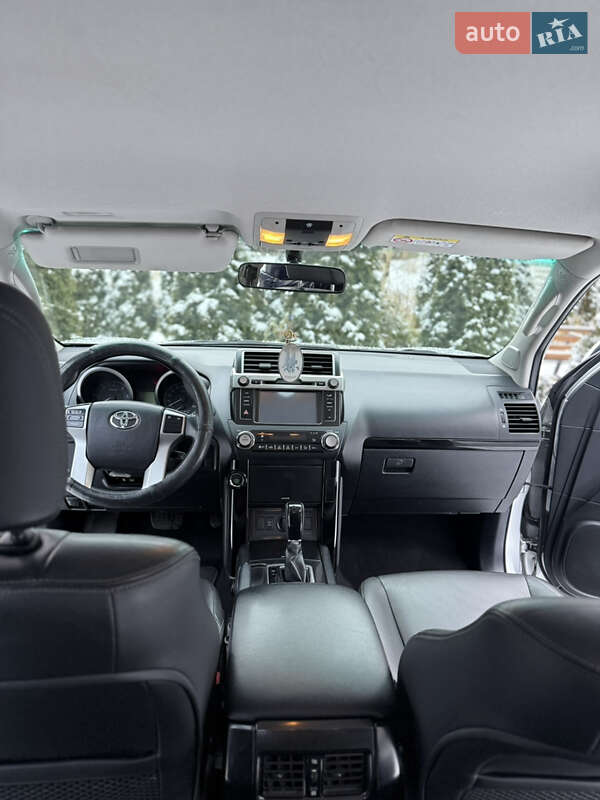 Внедорожник / Кроссовер Toyota Land Cruiser Prado 2014 в Львове фото 12 Внедорожник / Кроссовер Toyota Land Cruiser Prado 2014 в Львове