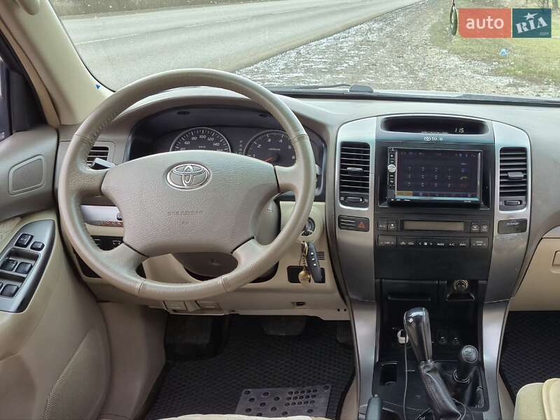 Внедорожник / Кроссовер Toyota Land Cruiser Prado 2003 в Павлограде