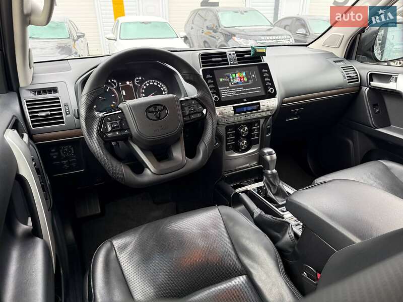 Внедорожник / Кроссовер Toyota Land Cruiser Prado 2021 в Одессе