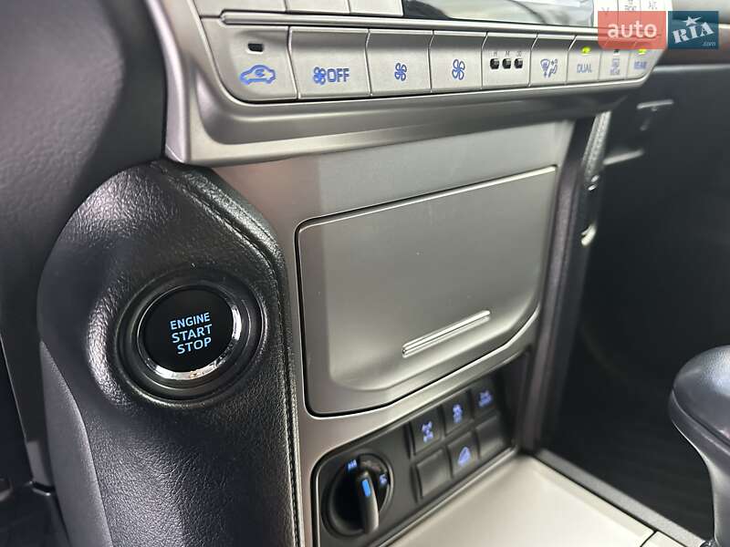 Внедорожник / Кроссовер Toyota Land Cruiser Prado 2019 в Мукачево