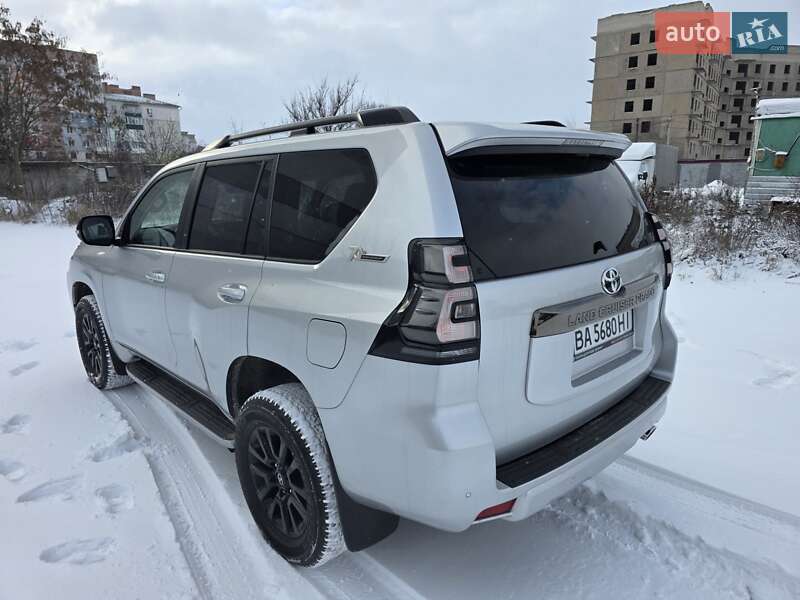 Позашляховик / Кросовер Toyota Land Cruiser Prado 2022 в Кропивницькому фото 10 Позашляховик / Кросовер Toyota Land Cruiser Prado 2022 в Кропивницькому