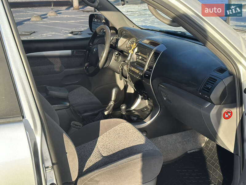 Позашляховик / Кросовер Toyota Land Cruiser Prado 2006 в Коломиї
