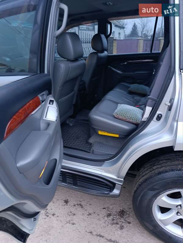 Внедорожник / Кроссовер Toyota Land Cruiser Prado 2005 в Шполе