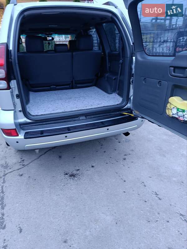 Внедорожник / Кроссовер Toyota Land Cruiser Prado 2005 в Шполе