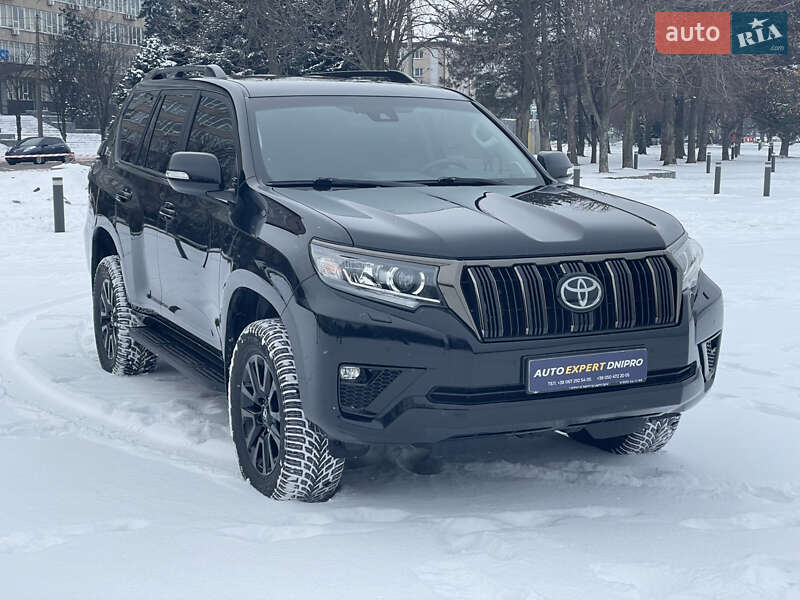 Toyota Land Cruiser Prado 2022