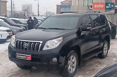 Внедорожник / Кроссовер Toyota Land Cruiser Prado 2011 в Харькове