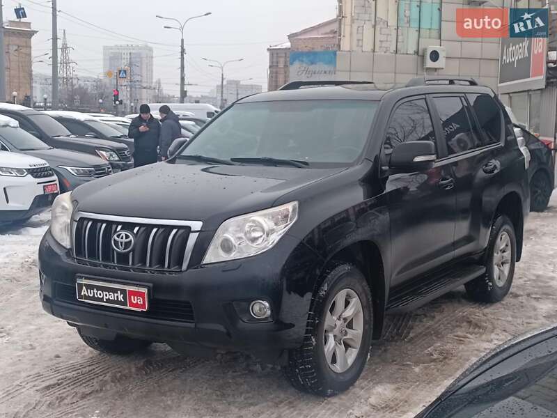 Toyota Land Cruiser Prado 2011