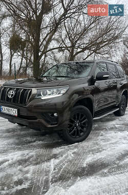 Позашляховик / Кросовер Toyota Land Cruiser Prado 2021 в Києві