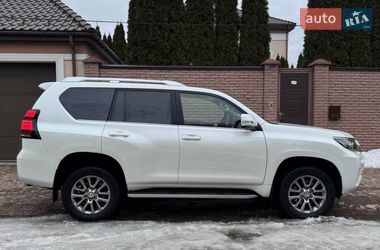 Позашляховик / Кросовер Toyota Land Cruiser Prado 2019 в Києві