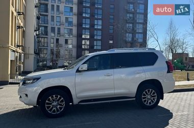 Внедорожник / Кроссовер Toyota Land Cruiser Prado 2019 в Киеве