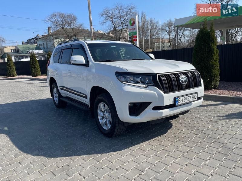 Toyota Land Cruiser Prado 2019