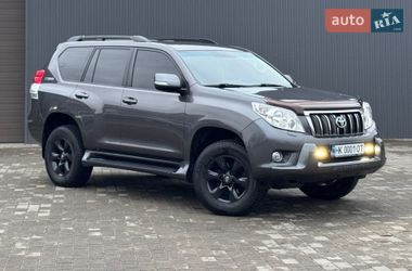 Внедорожник / Кроссовер Toyota Land Cruiser Prado 2010 в Сарнах