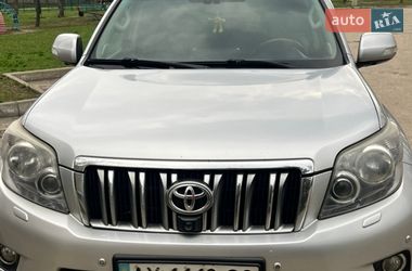 Внедорожник / Кроссовер Toyota Land Cruiser Prado 2011 в Харькове